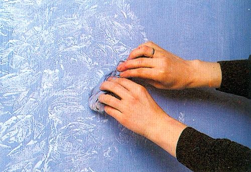 Декоративная покраска стен своими руками: способы нанесения